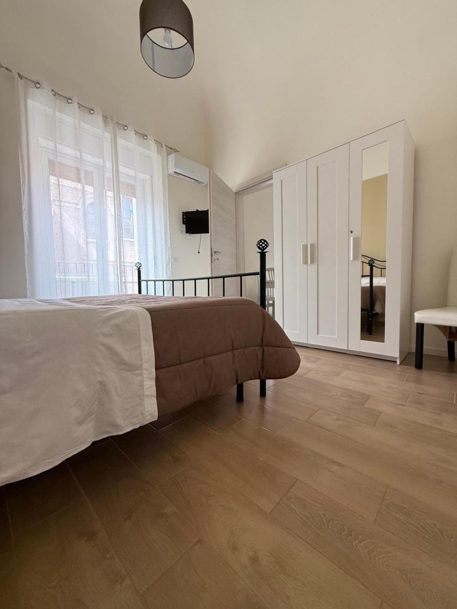 カターニアCasa Del Soleアパートメント エクステリア 写真